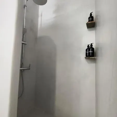 Дом отдыха Liotrivi Blue 3 *