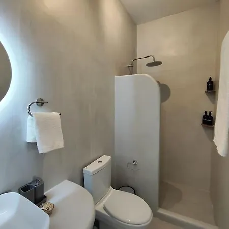 Liotrivi Blue 3 * Китнос