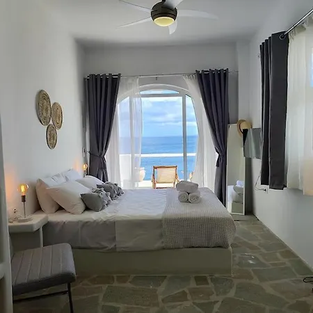Liotrivi Blue 3 * Kythnos